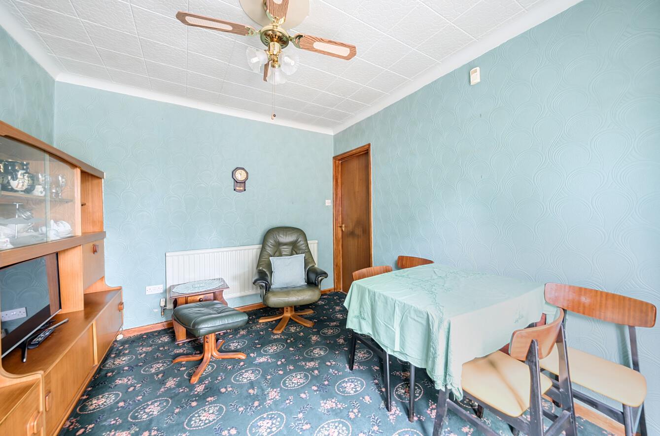 Denver Road, Fforestfach, Swansea, SA5 4DA